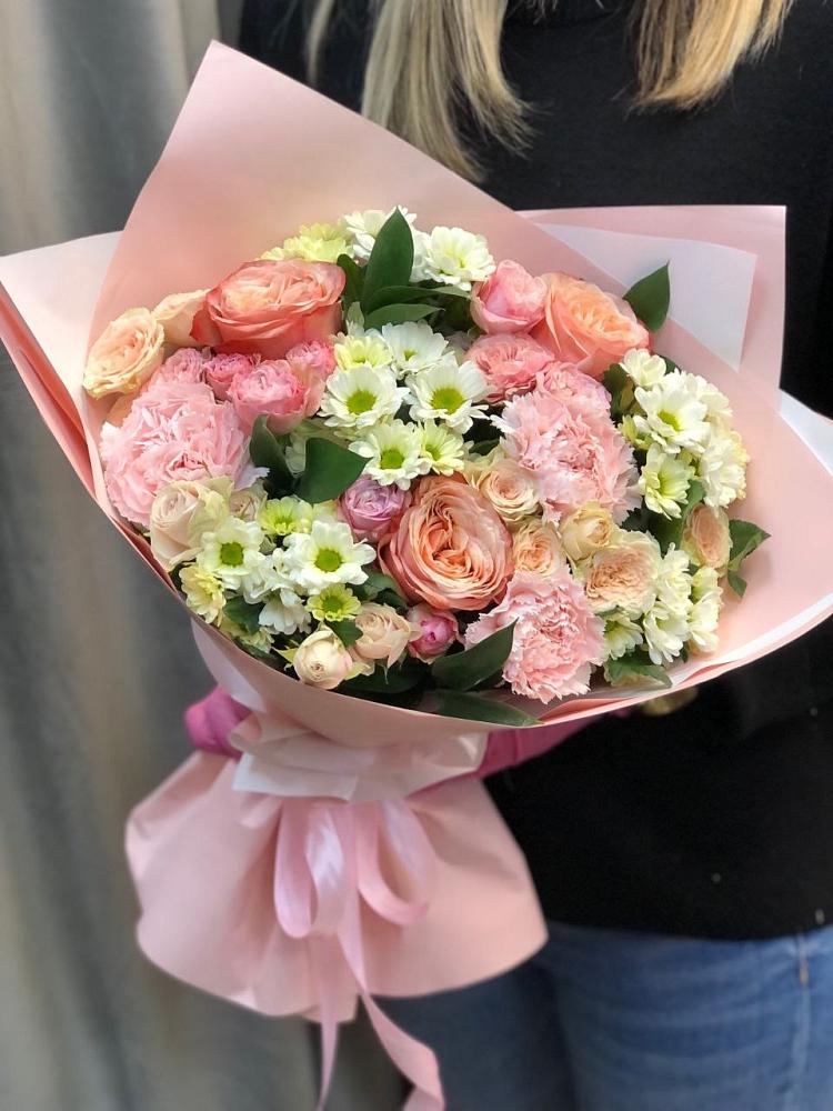 Букет цветов из: Гвоздики, Розы и Хризантемы в Старой Майне