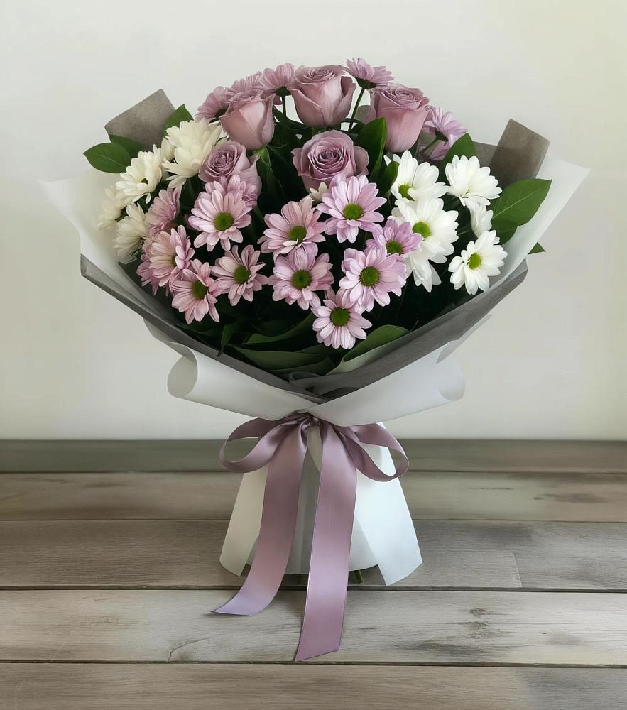 Букет цветов из: Хризантемы и Розы в Старой Майне