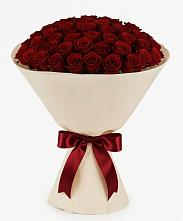 Букет 101 Бордовая роза Блэк Бакарра в Старой Майне