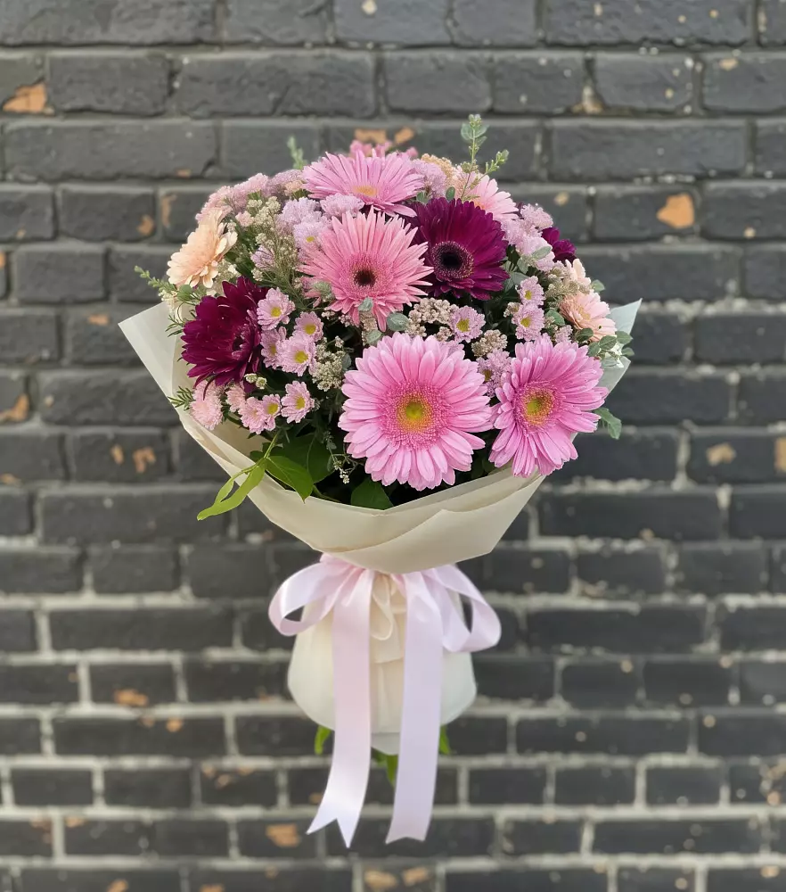 Букет цветов из: Герберы и Хризантемы в Старой Майне