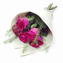 Букет цветов из:  Розы в Старой Майне