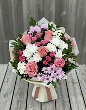 Букет цветов из:  Альстромерии, Гвоздики, Розы и Хризантемы в Старой Майне