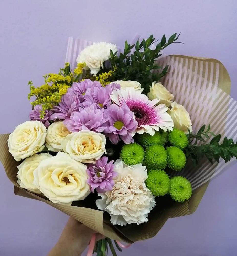 Букет цветов из: Хризантемы, Розы, Гвоздики и Герберы в Старой Майне