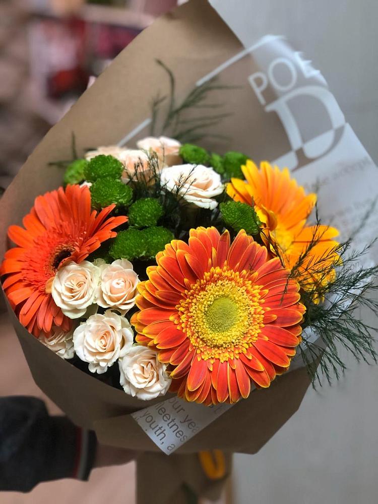 Букет цветов из: Герберы, Хризантемы и Розы в Старой Майне